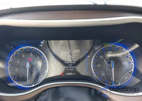 2018 Chrysler Pacifica Touring L из США, поврежденный, VIN 2C4RC1BG5JR227593